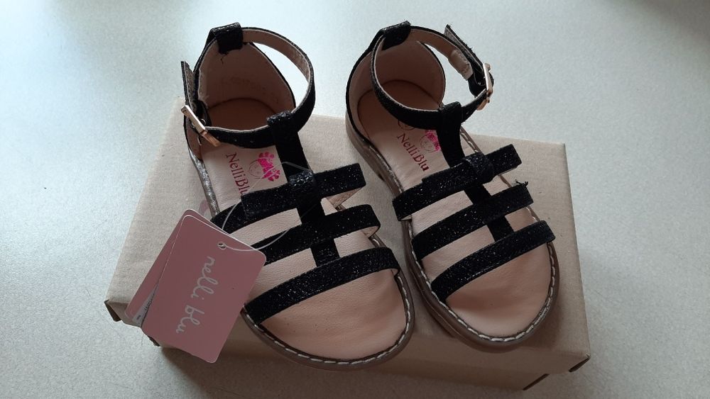 NOWE Sandałki dziewczęce rozm.23  z CCC