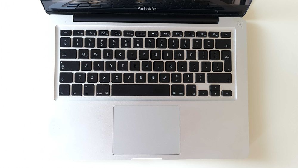 MacBook Pro 13" 2010 Core 2 Duo 2.4GHz 4GB HDD 500GB High Sierra