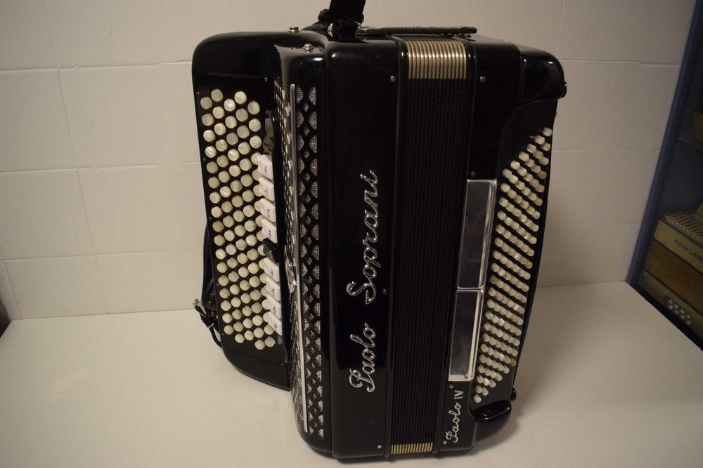 Acordeao Paolo Soprani 4 Voz 120 Baixos, N . 240