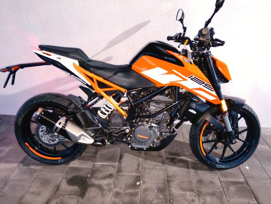 KTM Duke 125 ABS LED a1  naked faktura transport w cenie oryginał