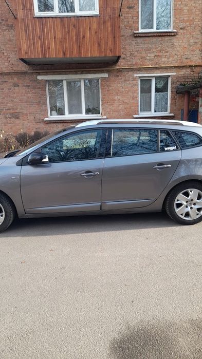 Меган 3 2012рік,