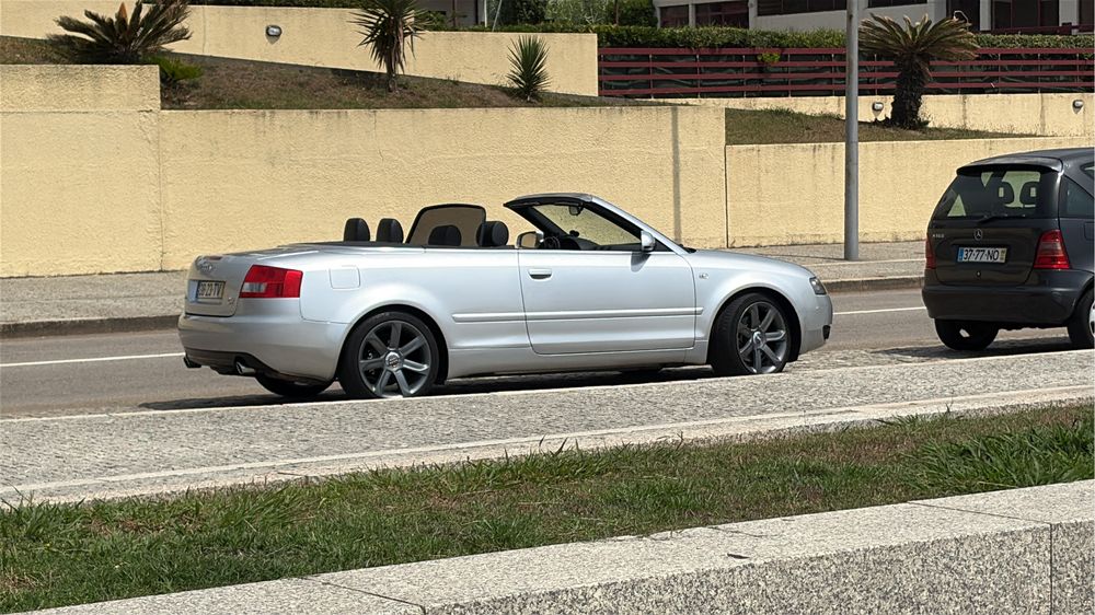 Audi A4 2.4 V6 poucas unidades em Portugal - carro de coleção
