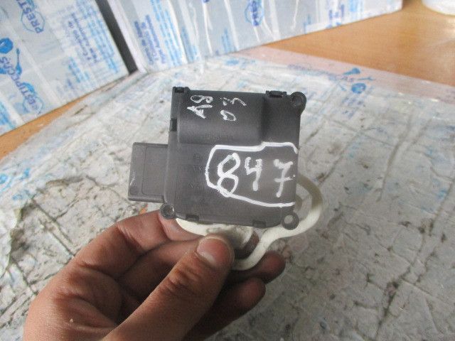 Motor da comporta da sofagem AUDI A8 (4D2, 4D8)