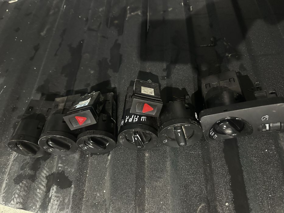 Перемикач світла включатель passat /skoda/audi/seat