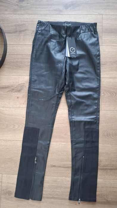 Czarne spodnie rozm L by Gosia Baczyńska