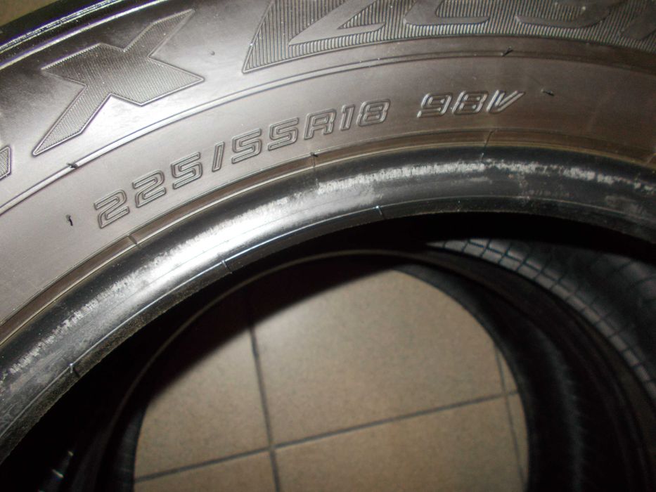 opony letnie FALKEN ZIEX ZE310 225/55R18 98V 2022r para 5,40mm