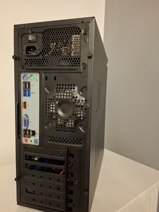 PC w cenie licencji windows -  Intel i5 2xHDD-  /SSD+1TBHDD/ WIN 11 z licencją
