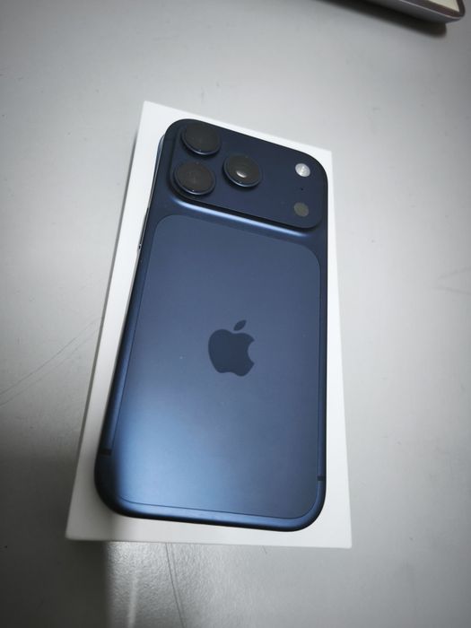 iPhone 17 pro 256Gb