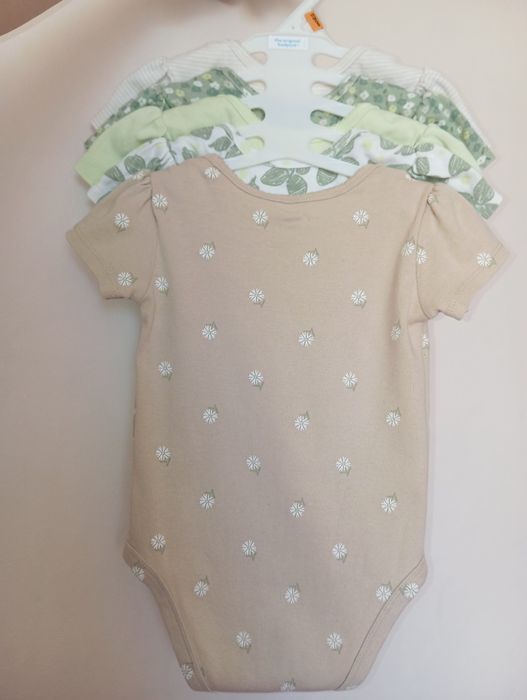 Боді 6-9 міс короткий рукав, картерс, carter's, для дівчинки