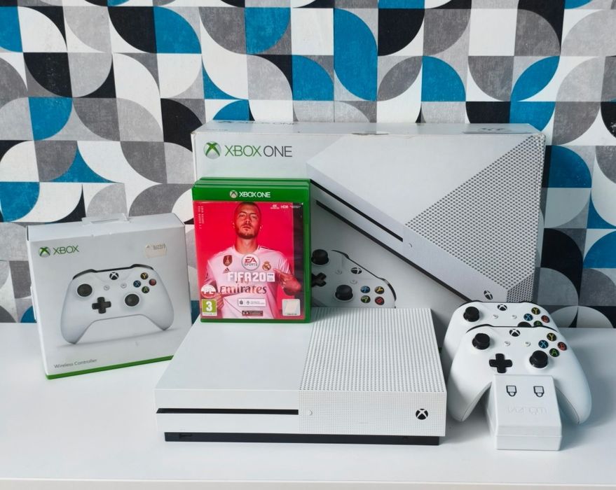 Xbox One S z grami