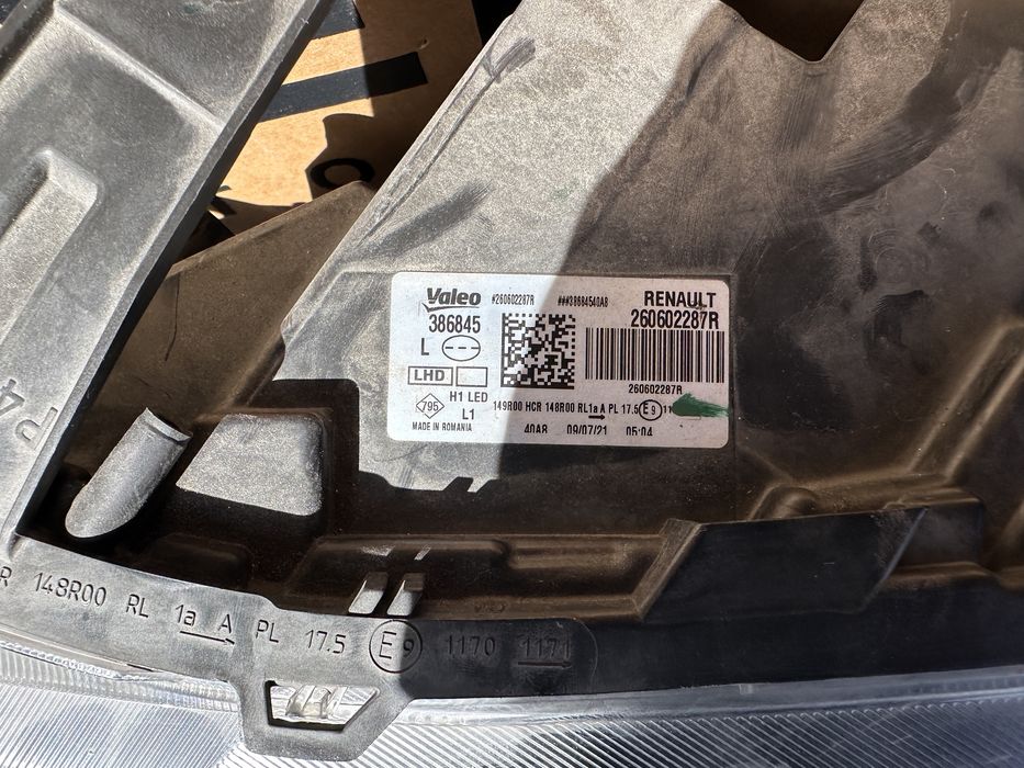 Ótica esquerda original Dacia Duster 9/2021 (apenas Led avariado)
