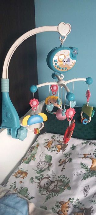 Karuzela na łóżeczko do łóżeczka dziecięca pozytywka projektor pilot