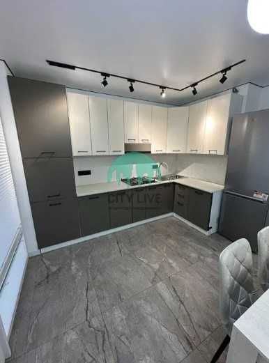 Оренда 1,5 кім Фемелі Плаза Перша здача.Гардеробна (63)