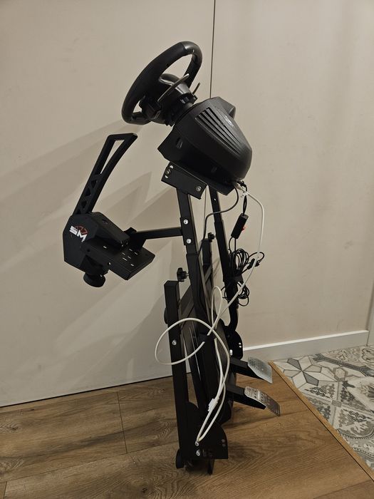 Simrig: Thrustmaster TX 458 Italia + kierownica F1 + stojak
