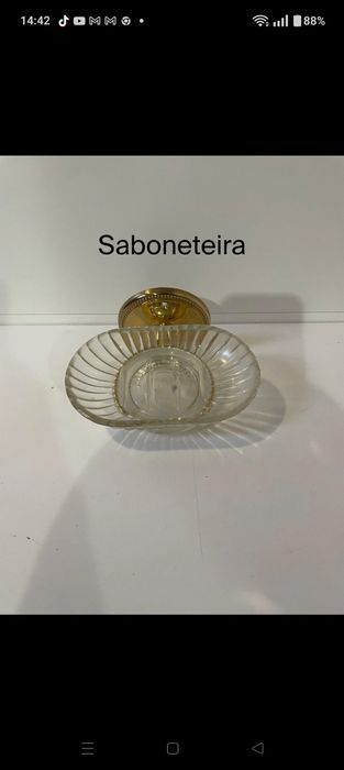 Saboneteira nova  em latão