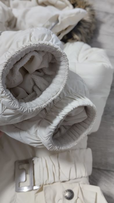 Теплі куртки для дівчини