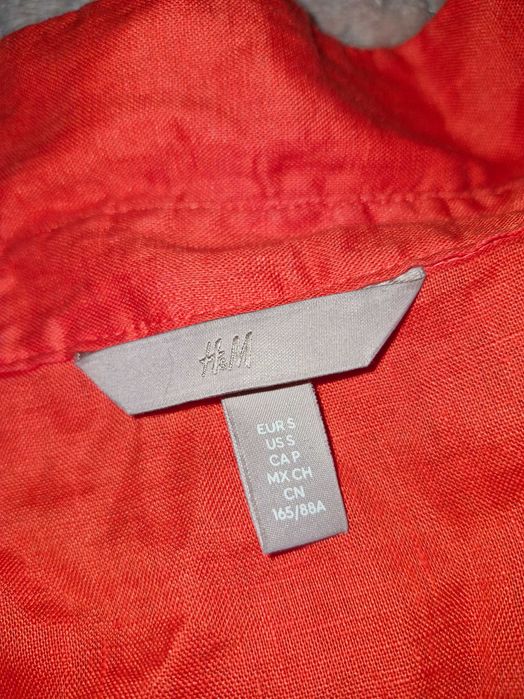 Jaskrawy lniany garnitur H&M