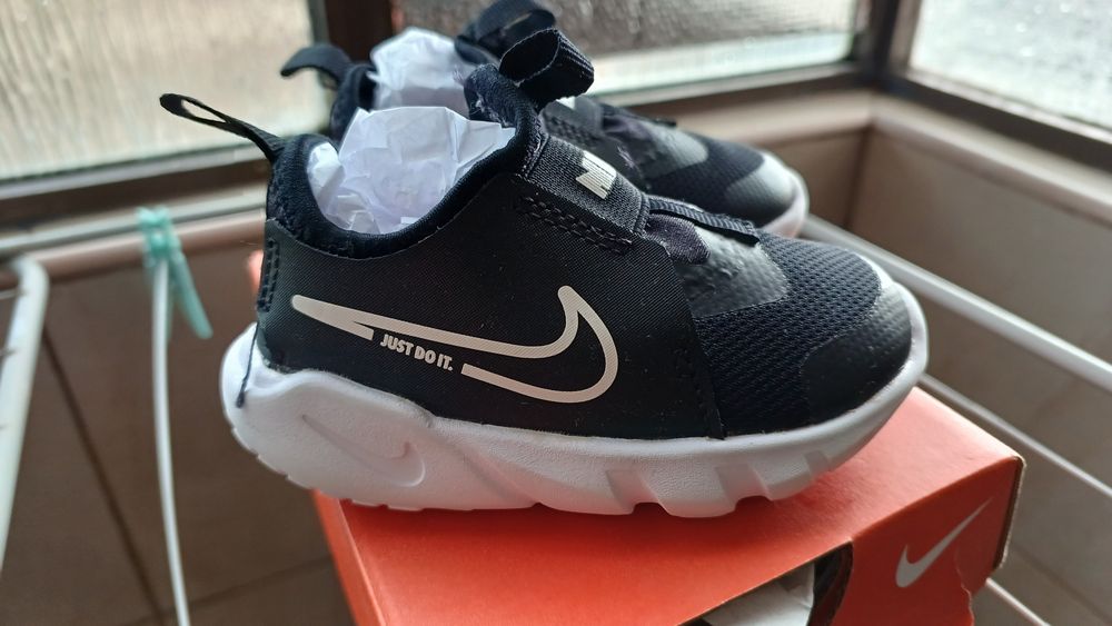 Sapatilhas Nike tamanho 21