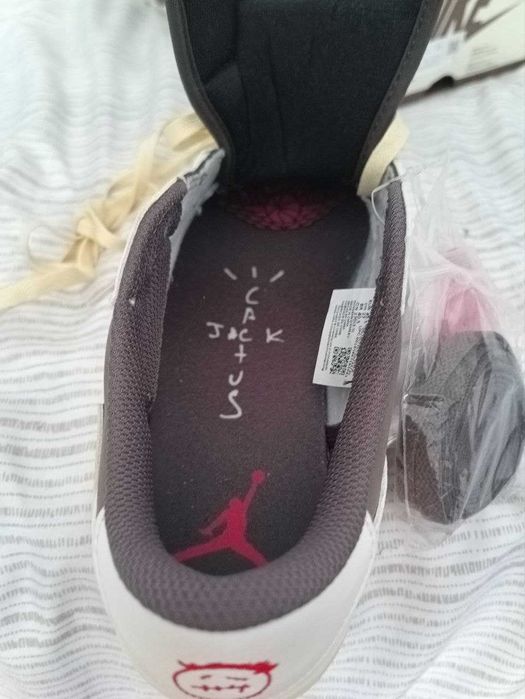 Mocha reversa - Jordan 1 OG Low x Travis Scott