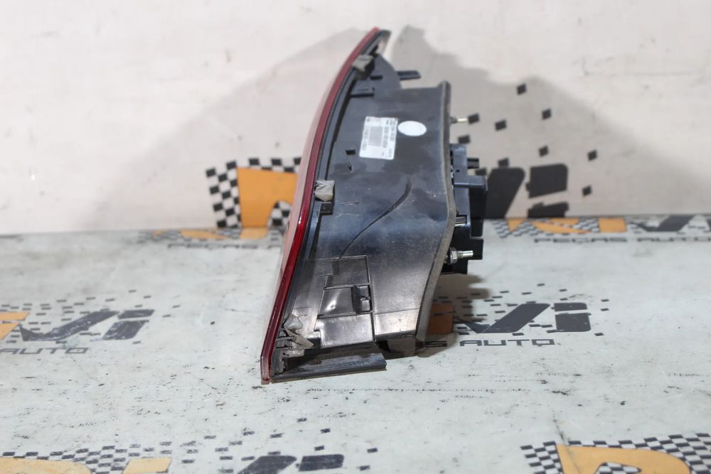 Farolim da mala esquerdo AUDI A3 Sportback (8VA, 8VF)
