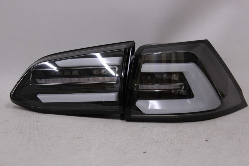 Lampy tył tylne VW GOLF VII 7 17-19 SW KOMBI Dynamiczne LED BAR NEON