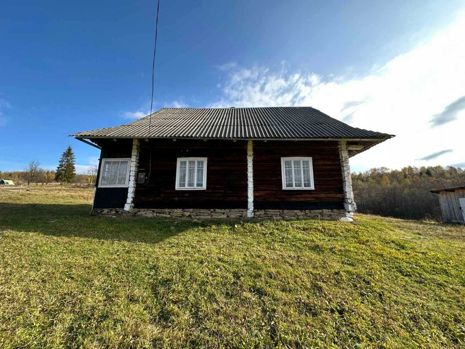 Ділянка з будинком в Карпатах Красне, до Плаю (Plai) 20км, Звенів 20км