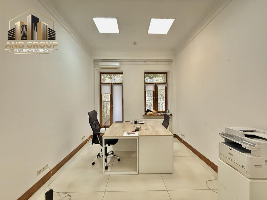 Есть генератор! Аренда офисного здания 750м2, ул.Жилянская, Центр