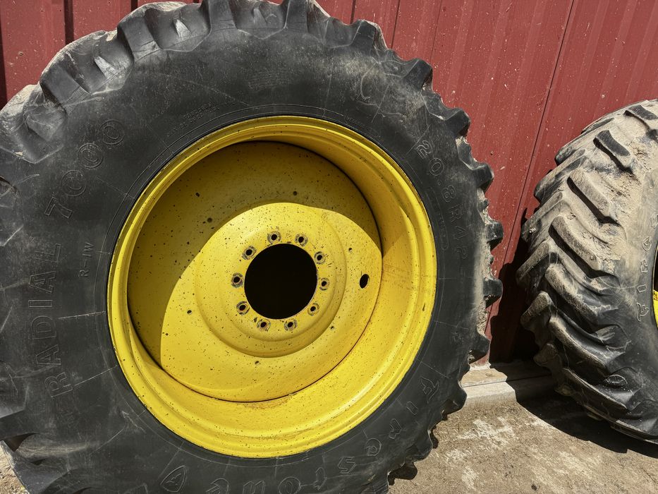 Koła john deere 20.8 r42 520.85r42
