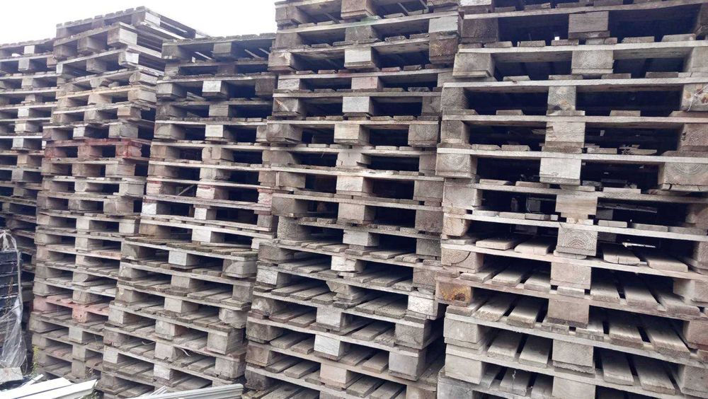 Піддон пластиковий б/в. Піддон дерев'яний