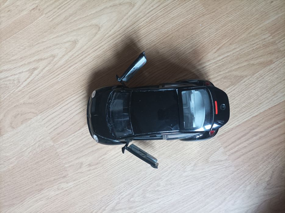 Volkswagen New Beetle (1998)