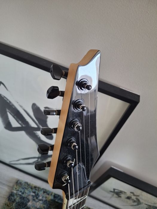 Guitarra Ibanez Gio GRG 121DX com acabamento Walnut (WNF)