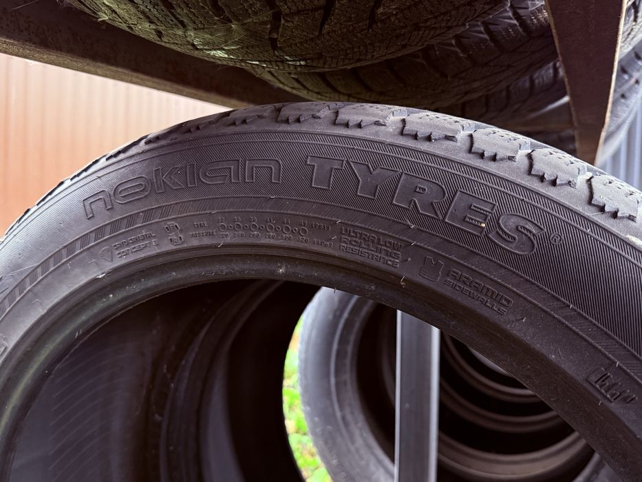 Nokian 315/40/21 и 275/45/21