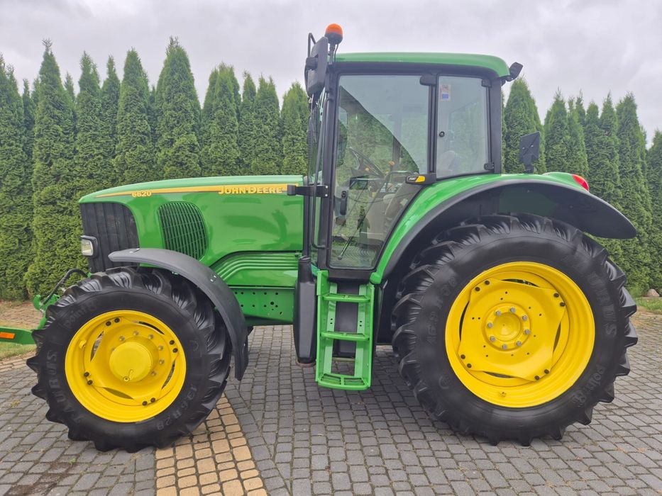 Ciągnik John Deere 6620