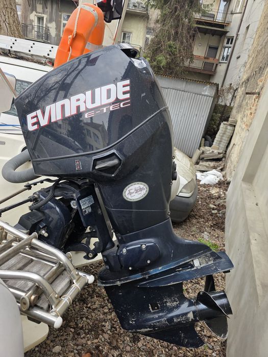 Silnik EVINRUDE 90
