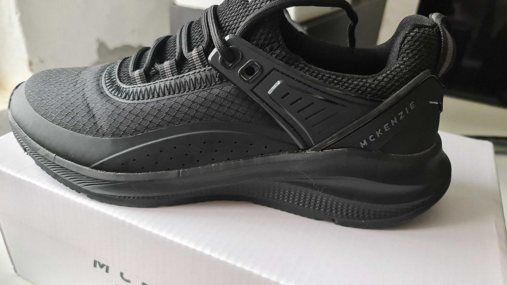 Sapatilhas MCKENZIE Pretas