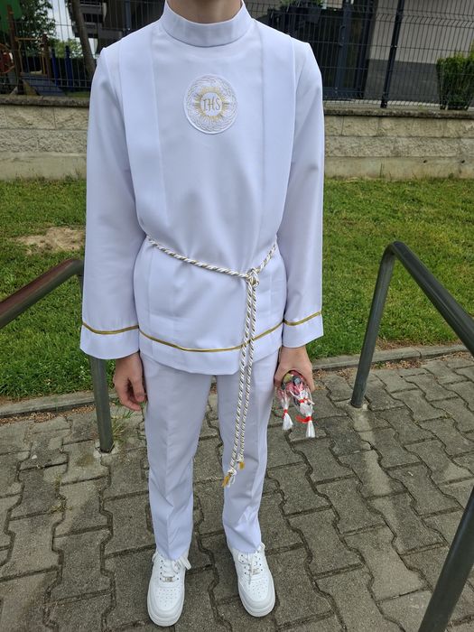 Strój komunijny dla chłopca