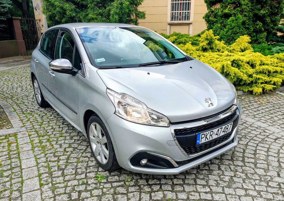 Peugeot 208 automat 2015 benzyna