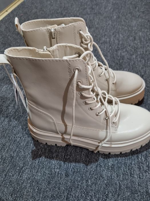 Nowe Botki damskie Stradivarius rozmiar 41