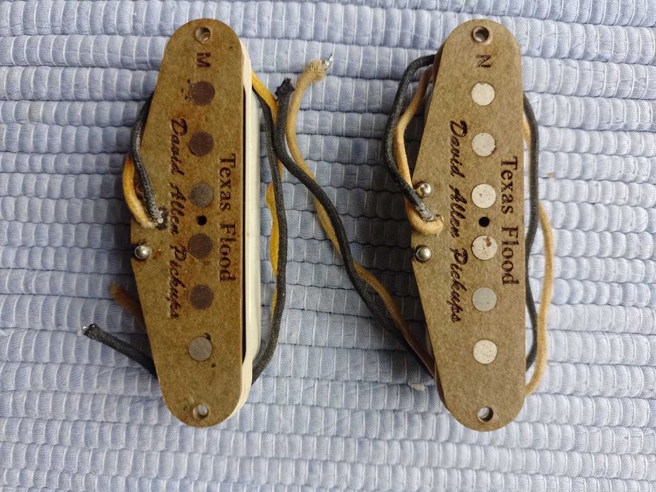 Suhr ML pickups (Neck/Middle)