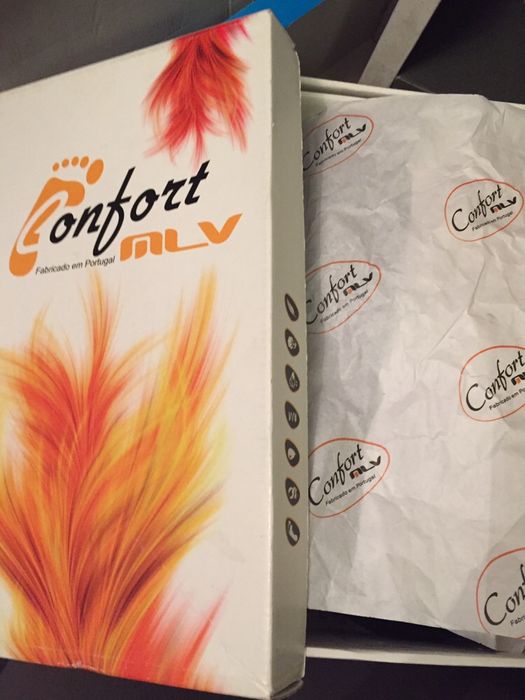 Sapatos Confort número 39