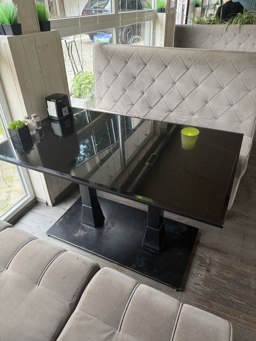 Меблі для кафе. Дивани і Столи