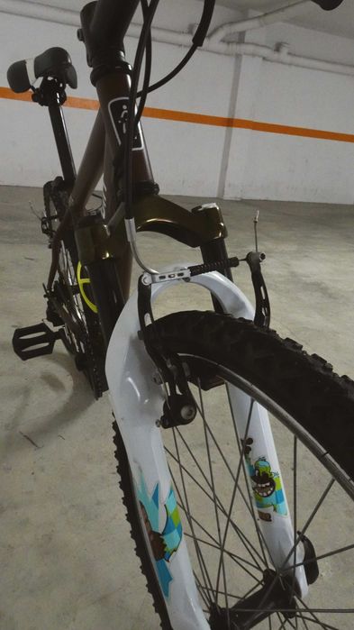 Bicicleta criança roda 24 6-12 anos