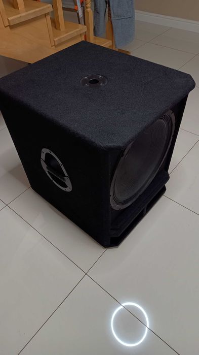 Kolumna Basowa 18" Behringer 18SW1600D8 – 1600W Peak / 8 Ohm