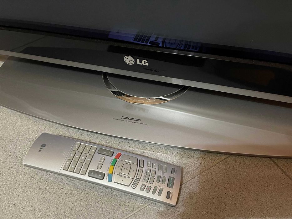 TV plasma LG 107 cm 42PXR5R-ZB