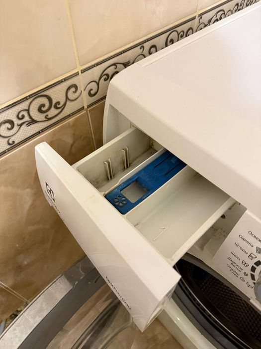 Пральна машина ELECTROLUX