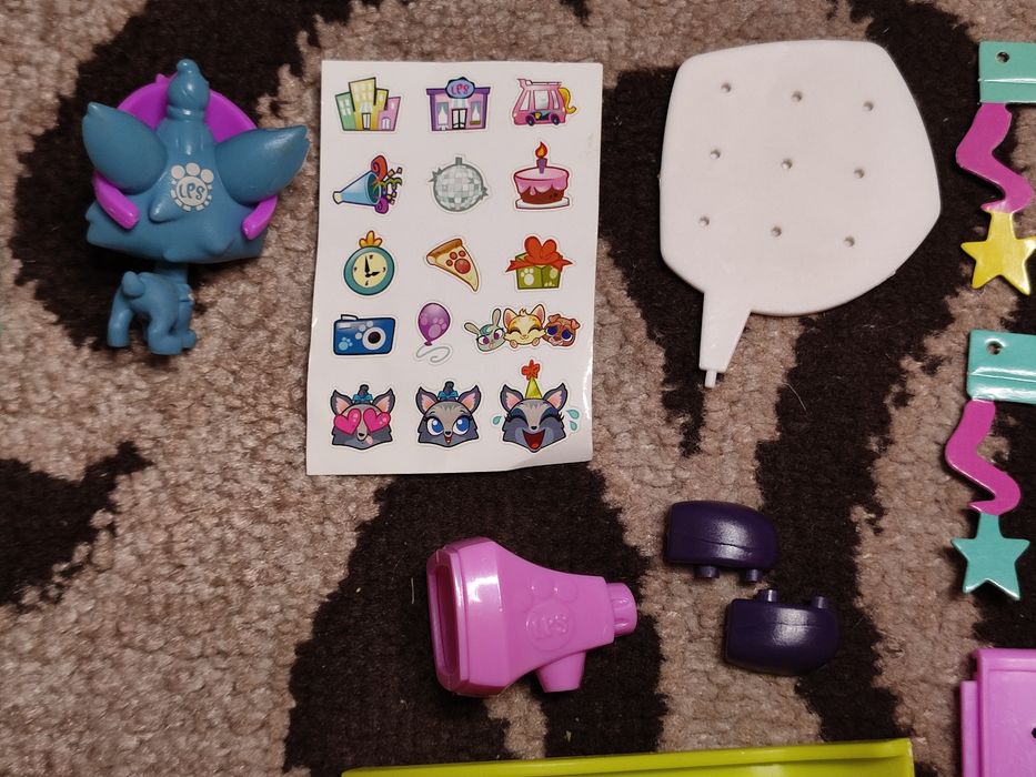 Набір LPS лпс littlest pet shop собачка, машинка та аксесуари