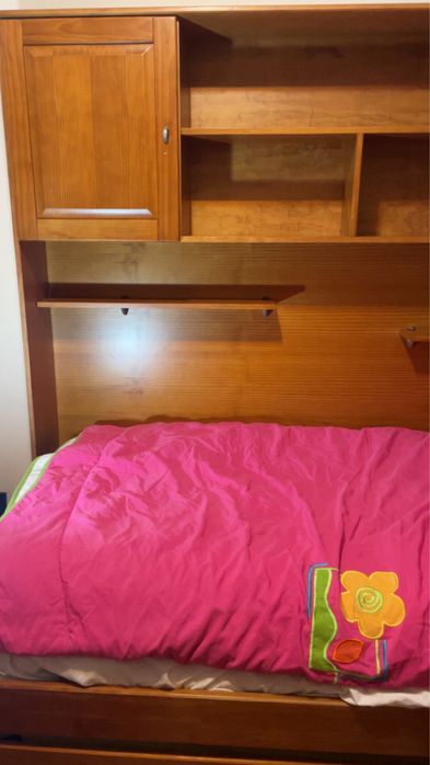 Cama de solteiro dupla