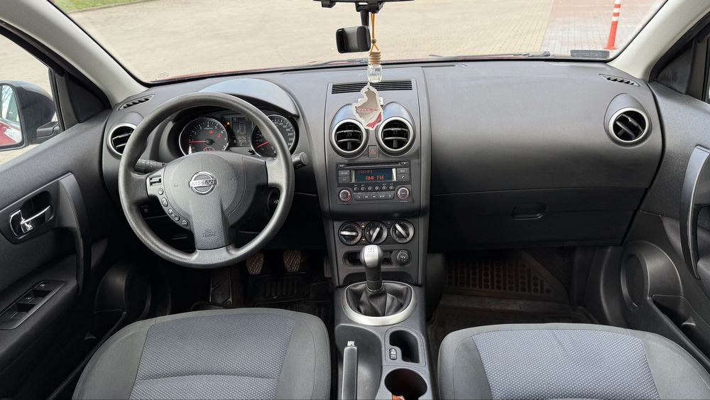 Nissan Qashqai 1.6 benzyna