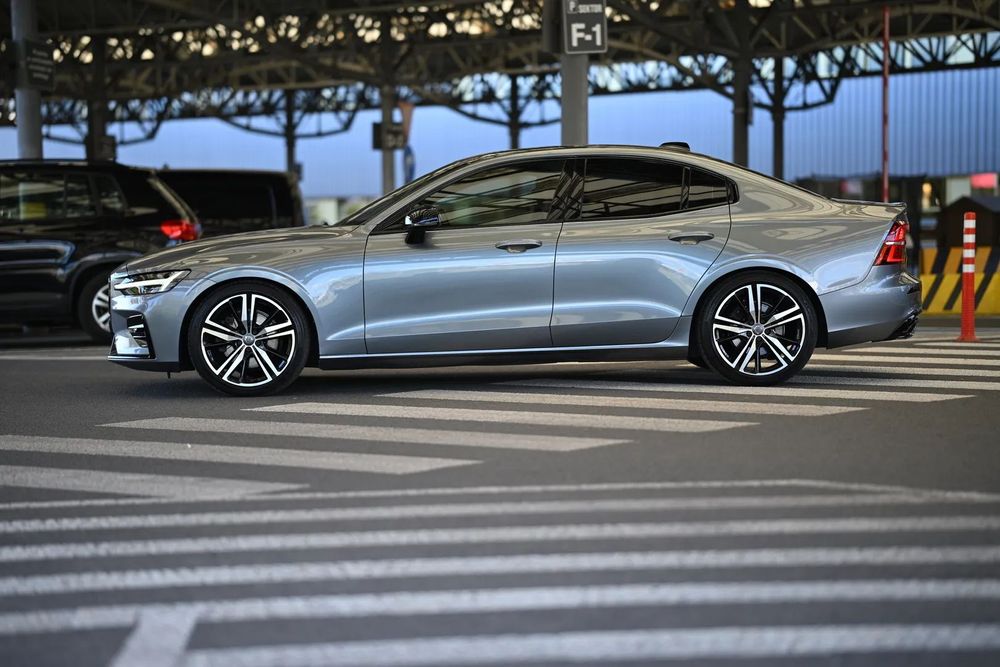 Volvo S60 Volvo S60 T5 R Design, AWD, Harman Kardon, Panorama