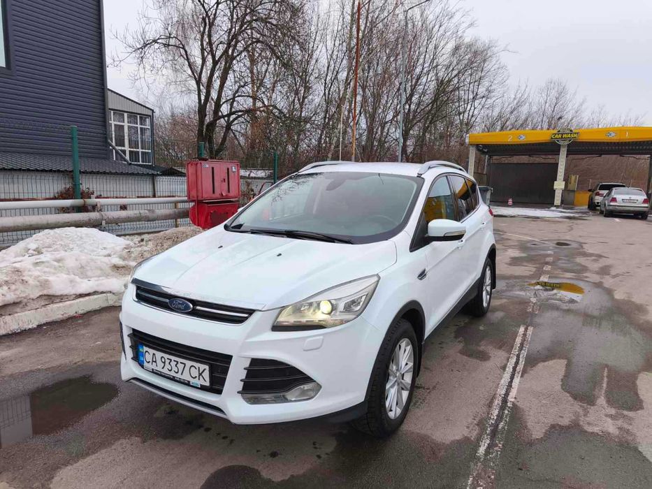 Продам авто Ford Kuga 2015 року!